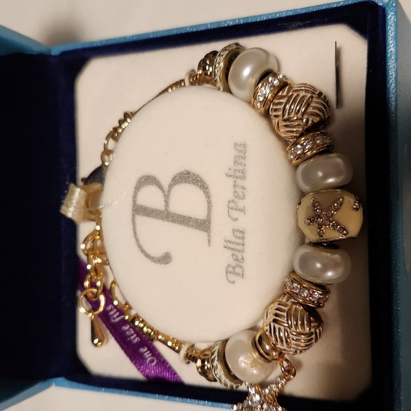 Bella Perlina Charm Bracelet - Picture 2 of 3
